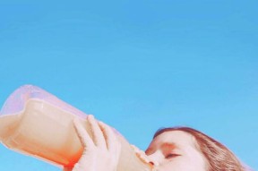 九游app官网下载-蝶泳赛场吉尔吉斯斯坦爆发力强劲，吉尔吉斯斯坦摔跤手