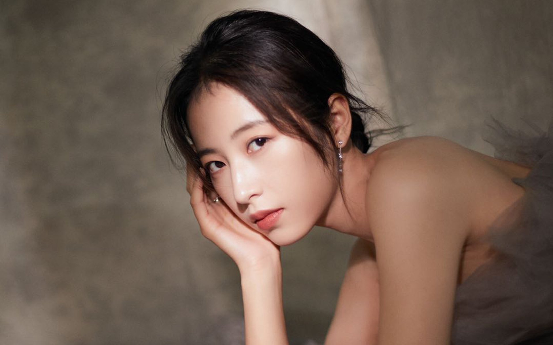 俱乐部重视球员课外发展组织多项文化活动提升综合素养,足球俱乐部组织